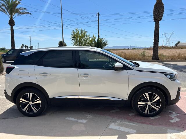 PEUGEOT 3008 ALLURE 1.6 PHEV AUTO SPANISH LHD IN SPAIN 83000 MILES SUPERB 2020